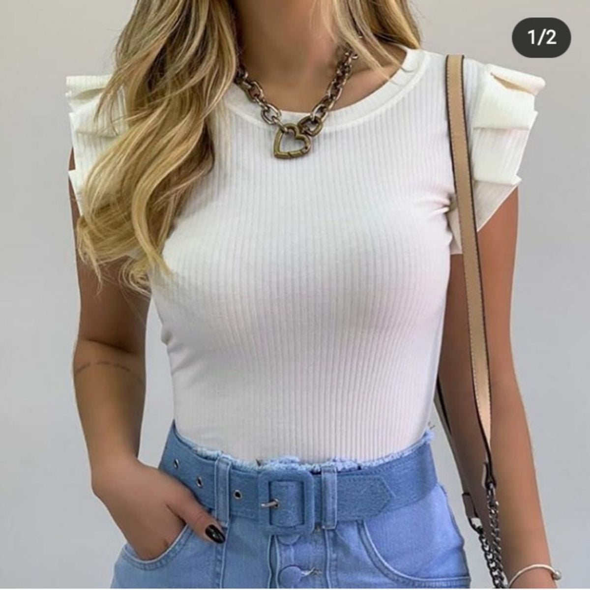 Blusinha Canelada Com Babadinho Nos Ombros Feminina Moda