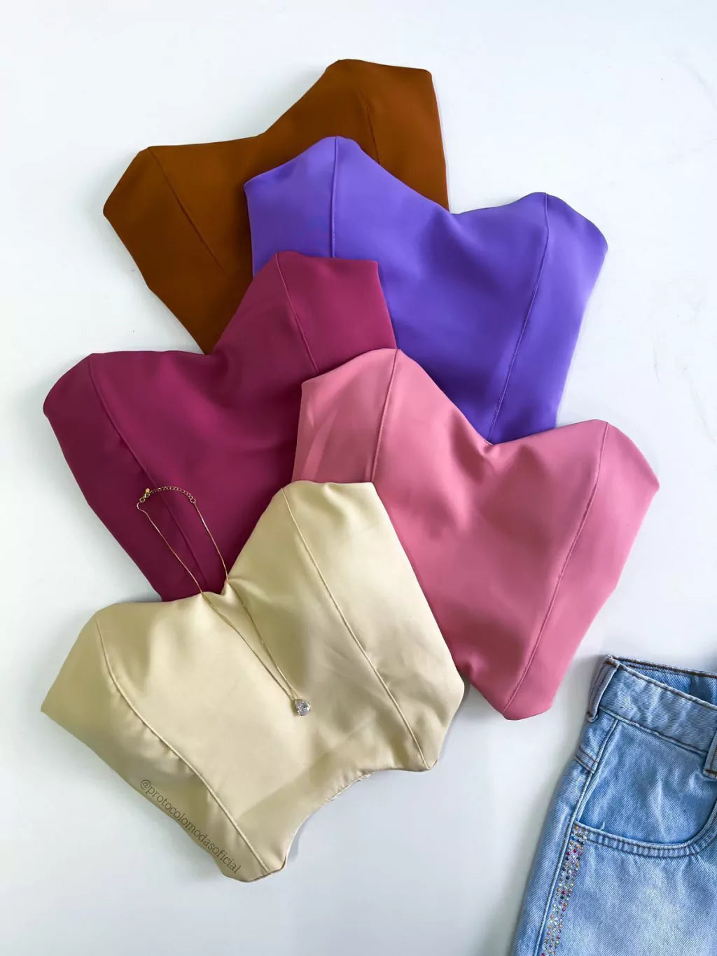 Cropped em Alfaiataria Corset sem Alça Estela