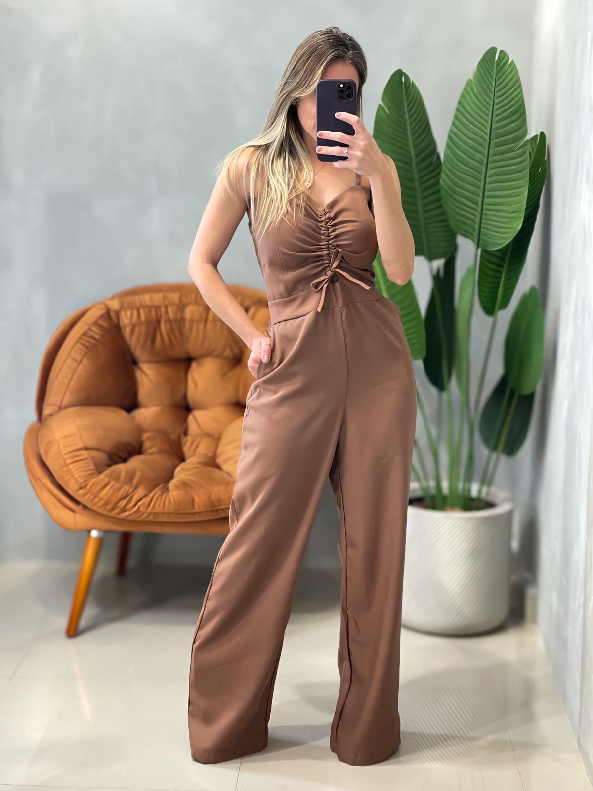 Macacão Pantalona em Alfaiataria Marrant de Alça