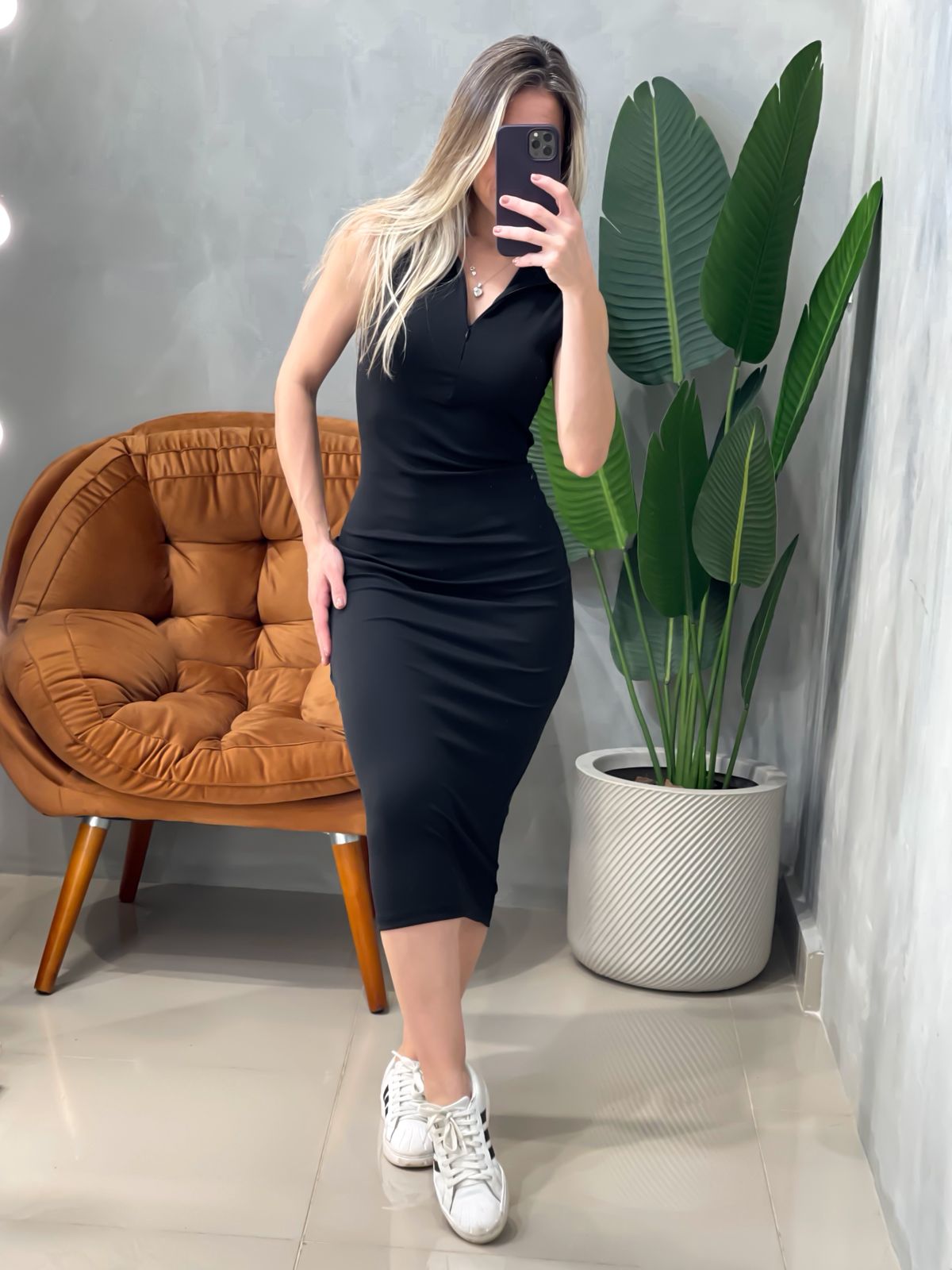 Vestido Midi em Ribana Regata de Gola com Zíper Graziela