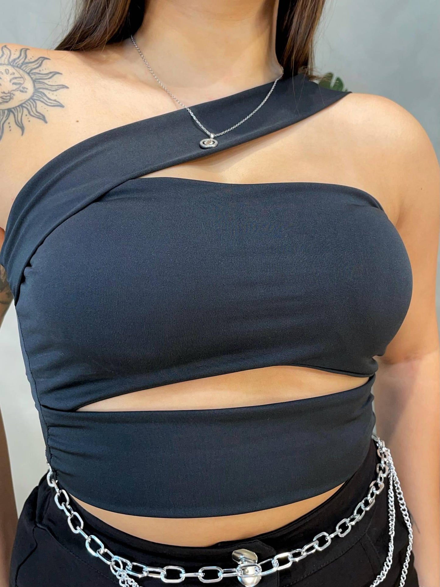 Cropped em Suplex Alça Transpassada com Recorte