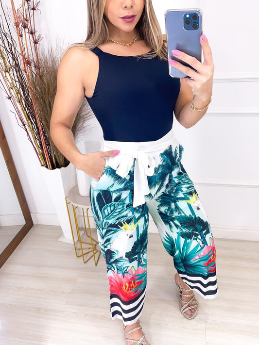Calça das Flores com Toque Listrado e Zíper Charmoso