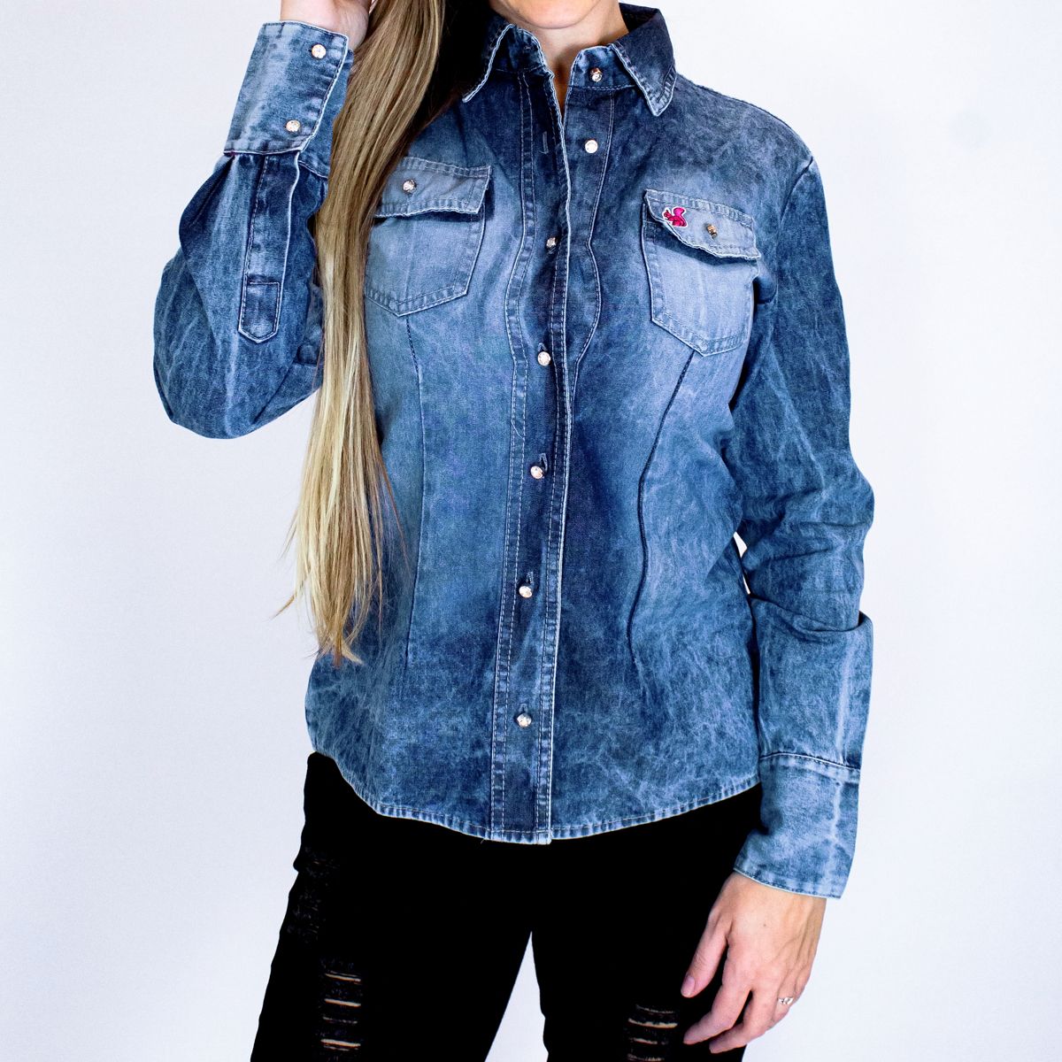Camisa Jeans Escura Botões Manga Longa Desbotada / Roupas Femininas / Camisas E