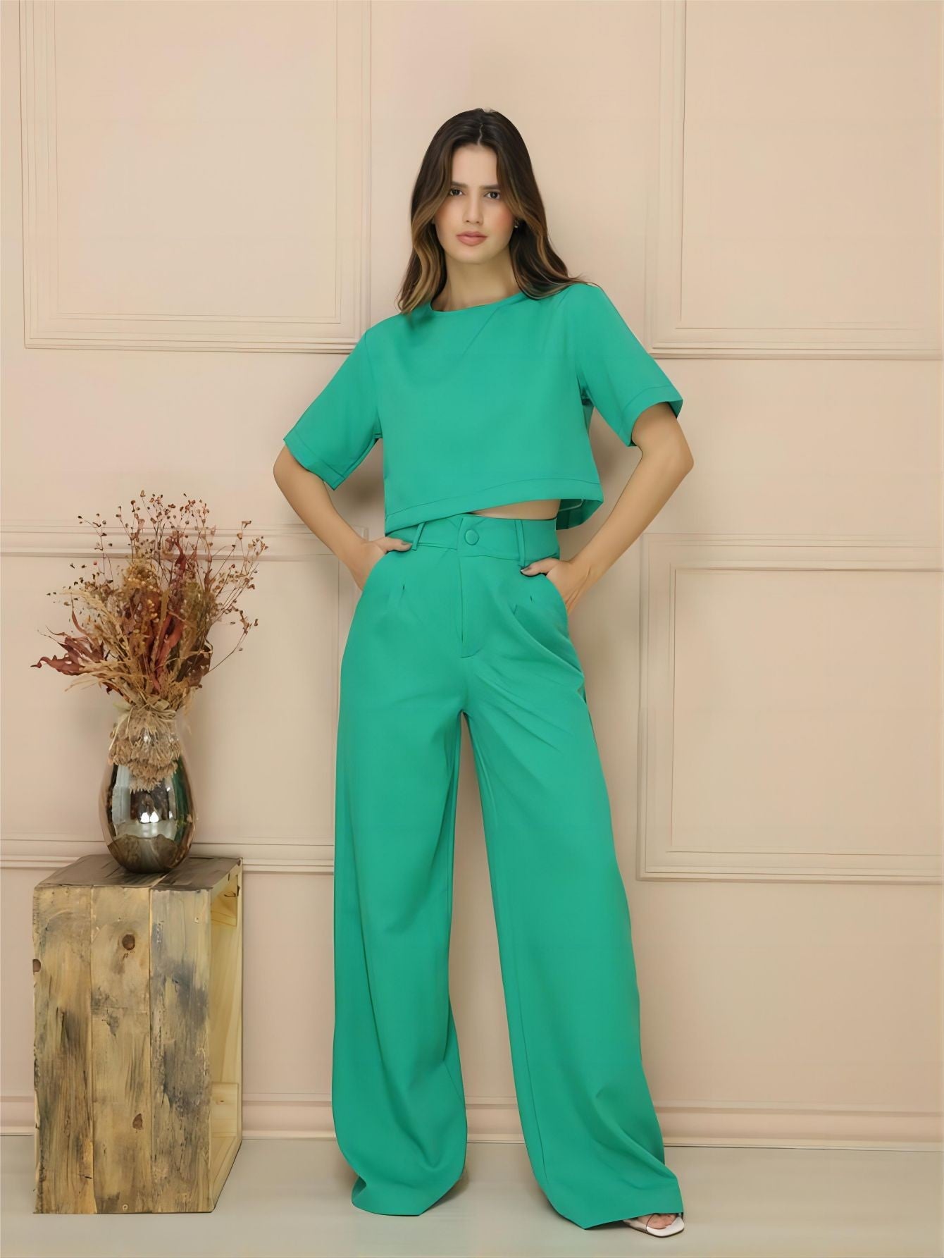 Verão Elegante e Versátil Conjunto feminino com blusa de mangas curtas de gola