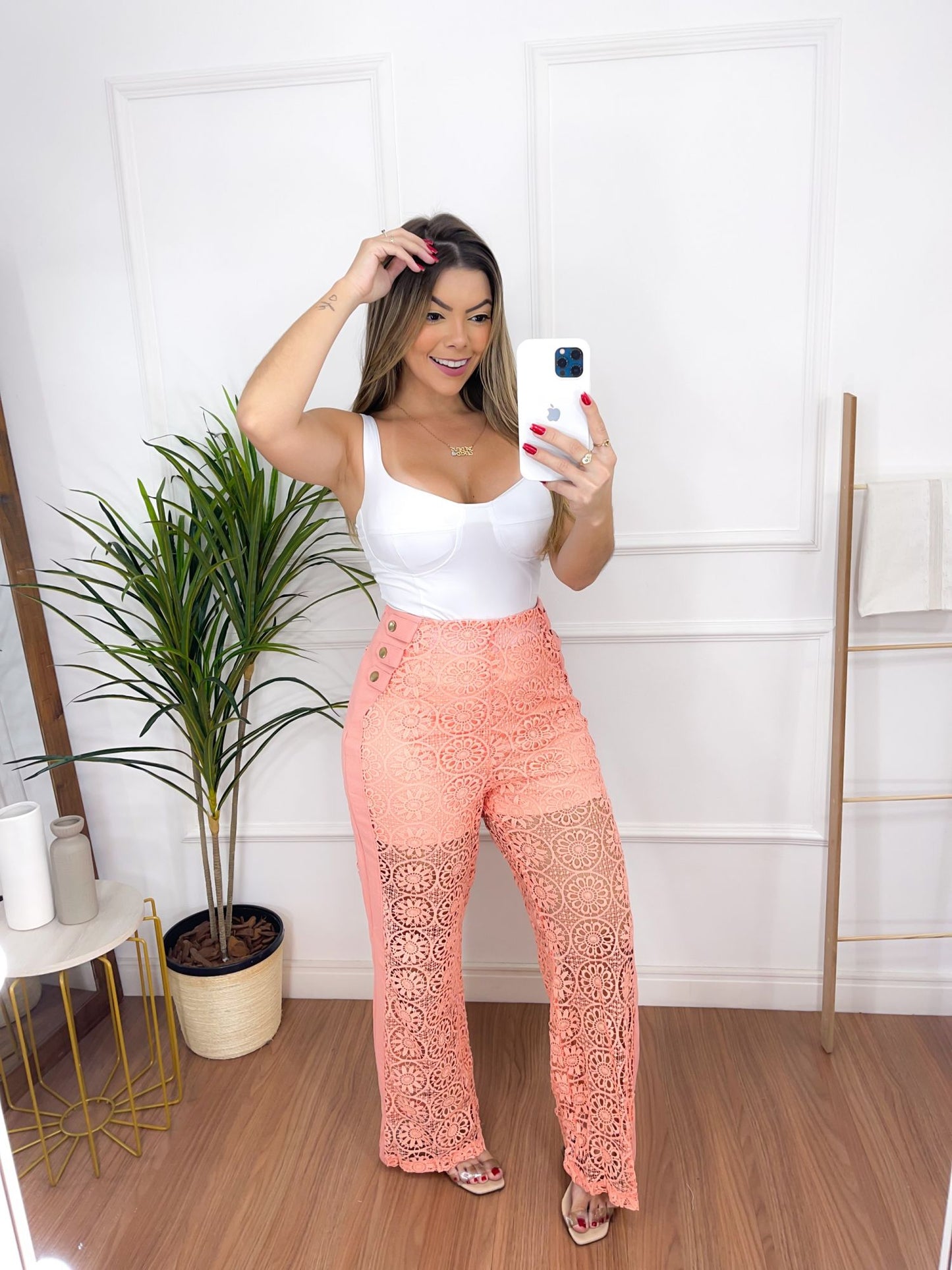 Roupas Femininas/Calça/floral/zíper/renda/frontal/EMILIMODA/EM8164