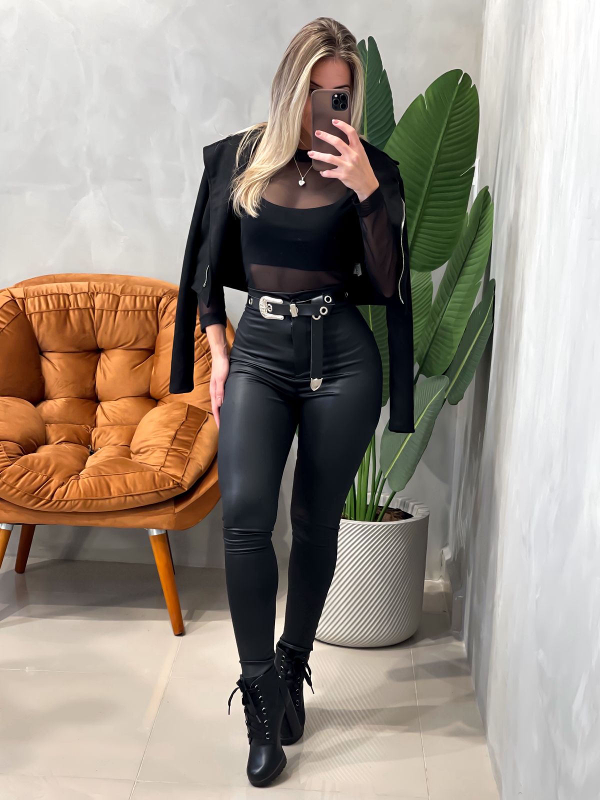 Calça Feminina Disco em Cirrê