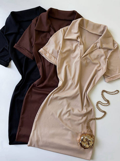 Vestido Curto em Ribana Gola Polo