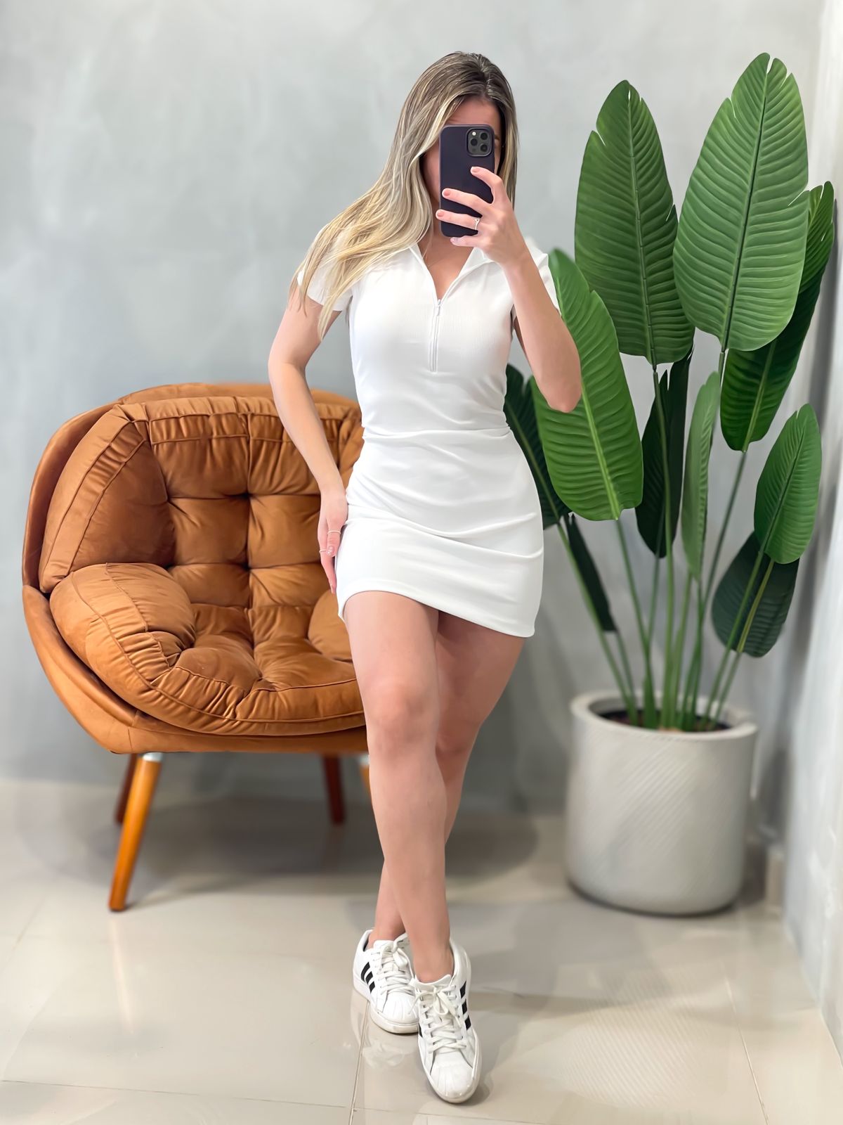 Vestido Curto em Ribana Manga Curta com Gola e Zíper Jaqueline Ref. 1670