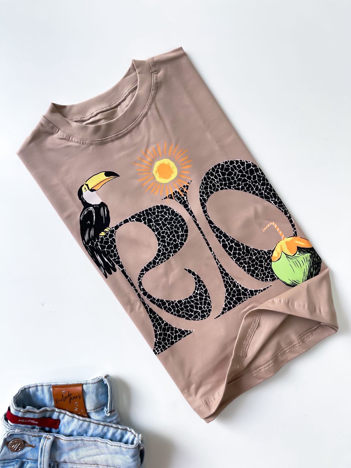 T- Shirt Cropped Estampas Tropical